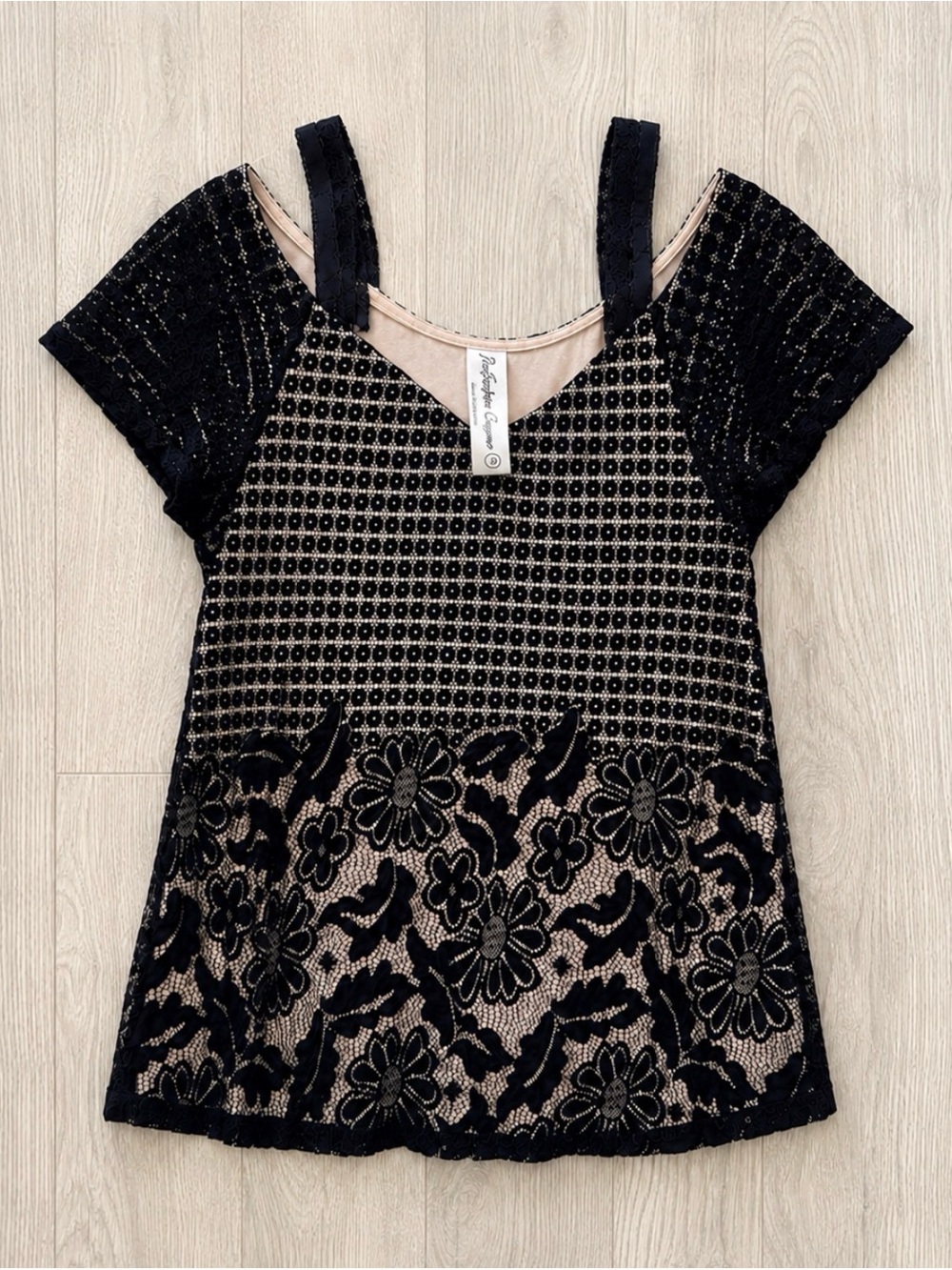 PerSeption Concept Black Lace Overlay Top Size Small